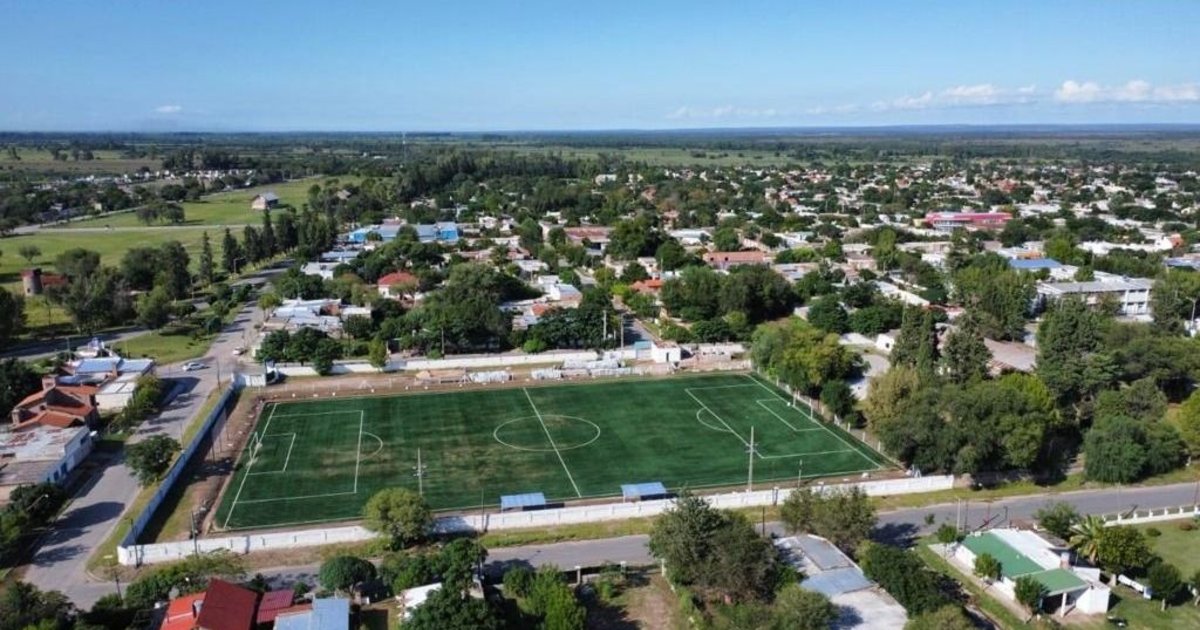 Inauguraron la primera cancha de césped sintético para baby fútbol en Melo  » Portal Medios Públicos