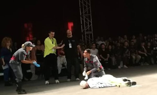 Un modelo murió en medio de un desfile de la Semana de la Moda en Brasil |  El Diario de la República