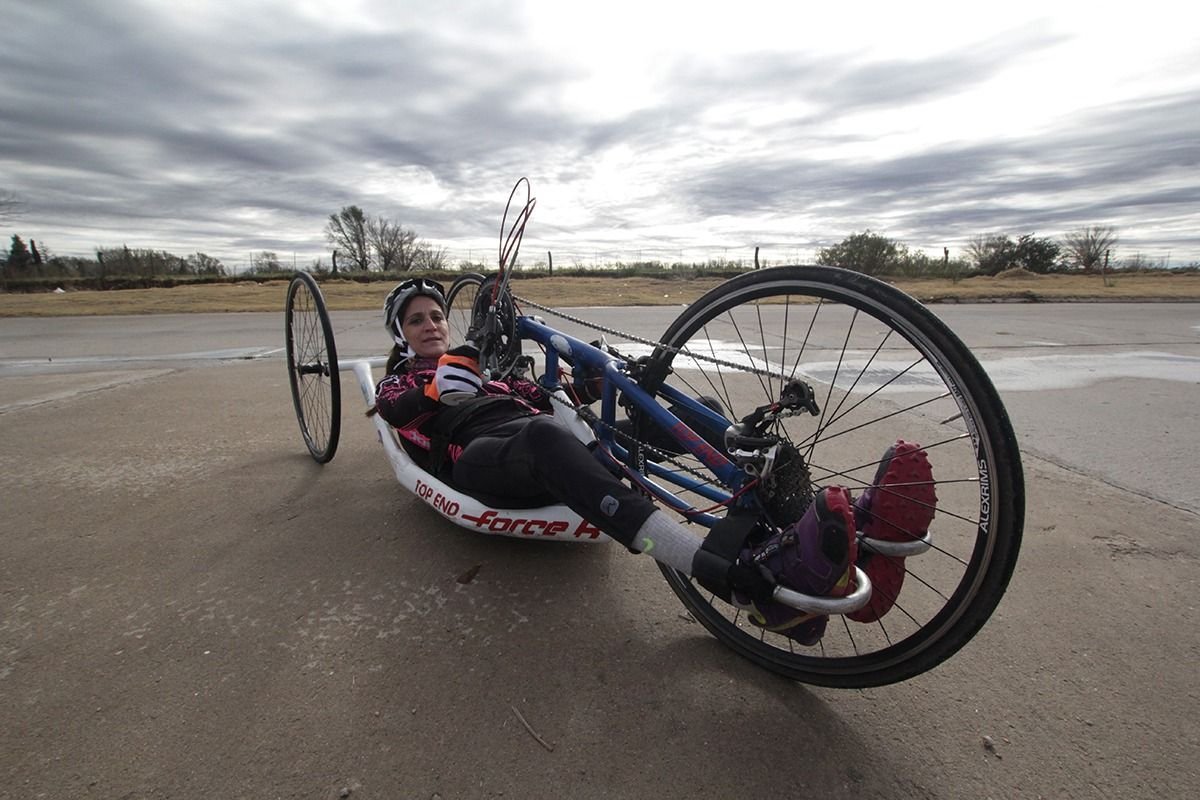 Bicicleta con pedales en best sale las manos