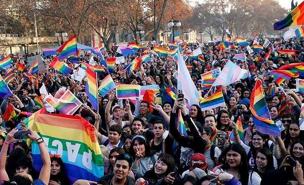 Avanza el proyecto de matrimonio igualitario en el Congreso chileno - Vimarsana News