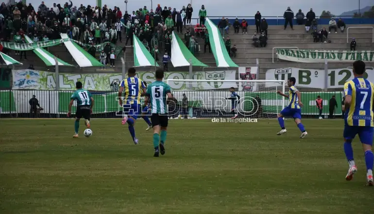Estudiantes ganó el clásico y sumó tres puntos de oro