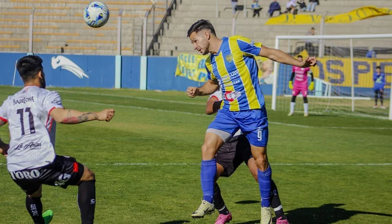 Juventud goleó a Huracán Las Heras