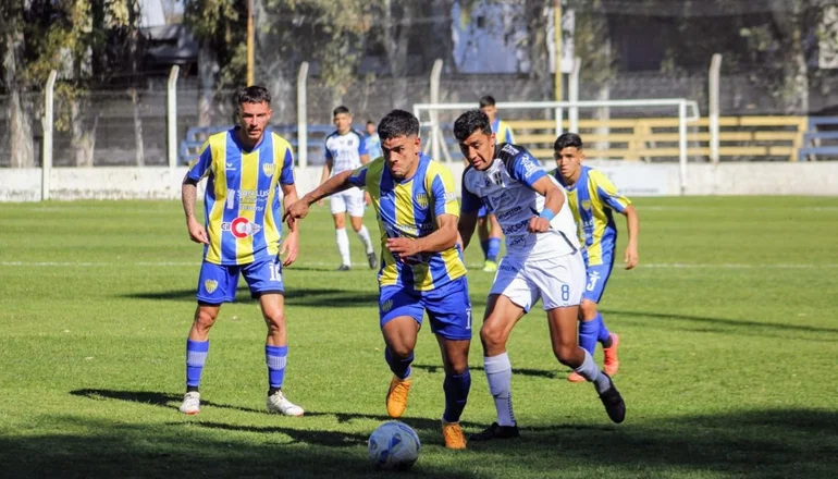 Juventud goleó a Atenas y va tranquilo a Río Cuarto