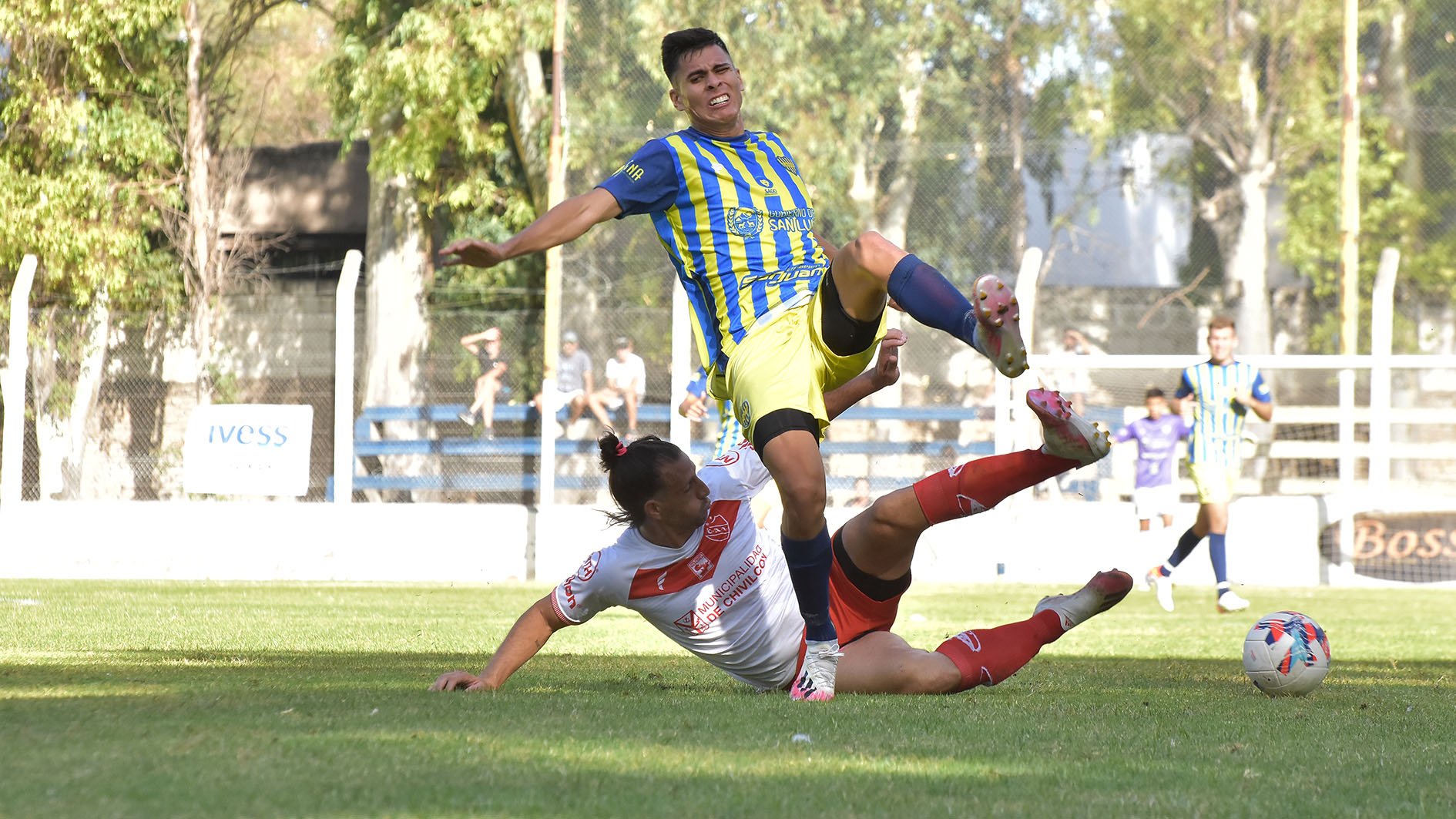 Independiente de Chivilcoy - Juventud Unida Universitario live