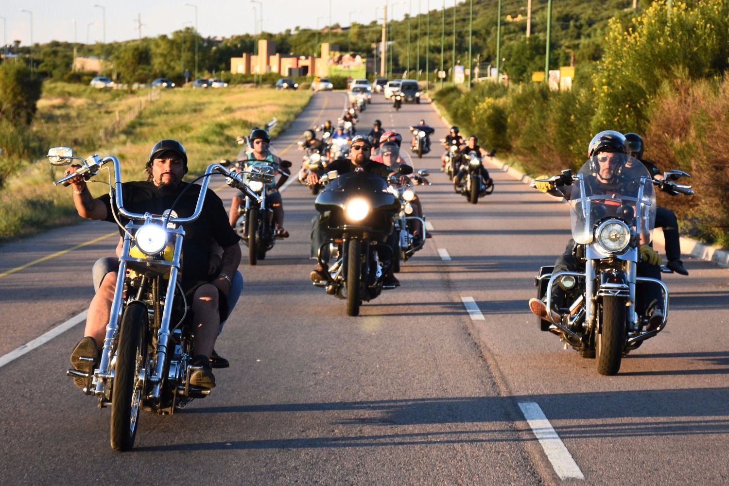 Las Harley Davidson acaparan miradas los caminos puntanos | El Diario de la República