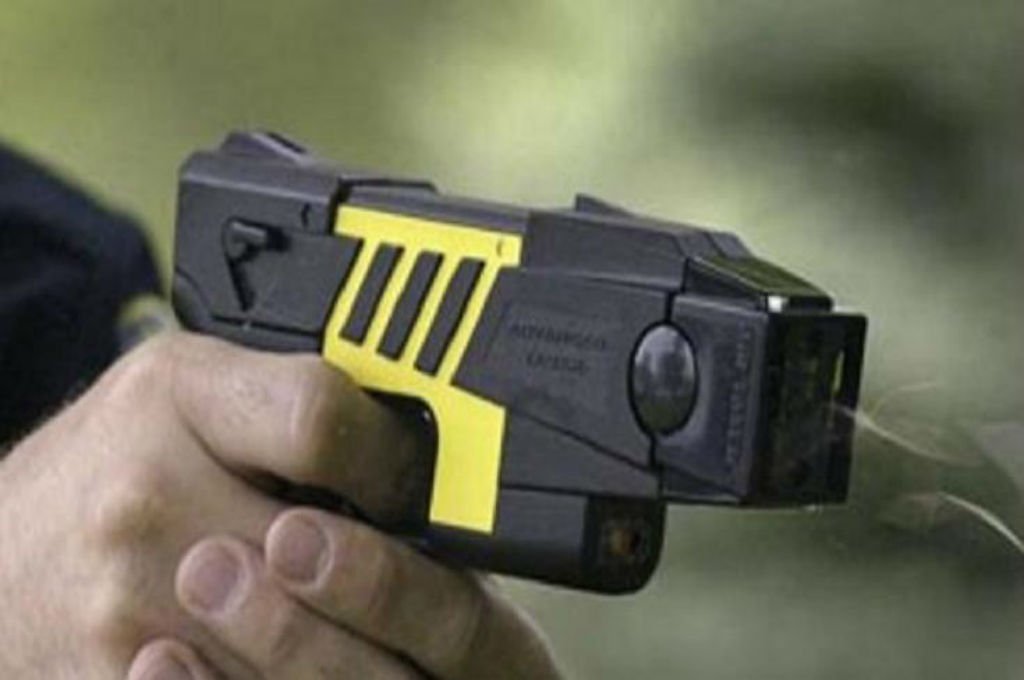 Reglamento de uso de pistolas Taser