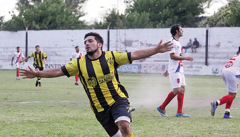 Newbery ganó 1 a 0 y pasó a la siguiente fase