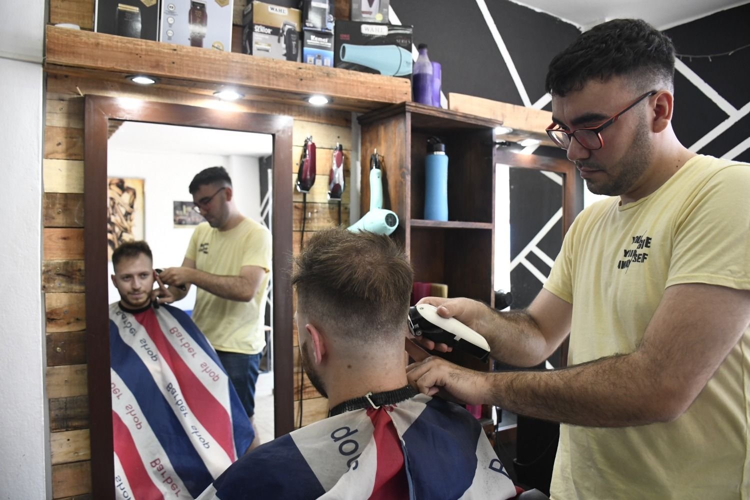 Los hombres eligen al barbero(a)